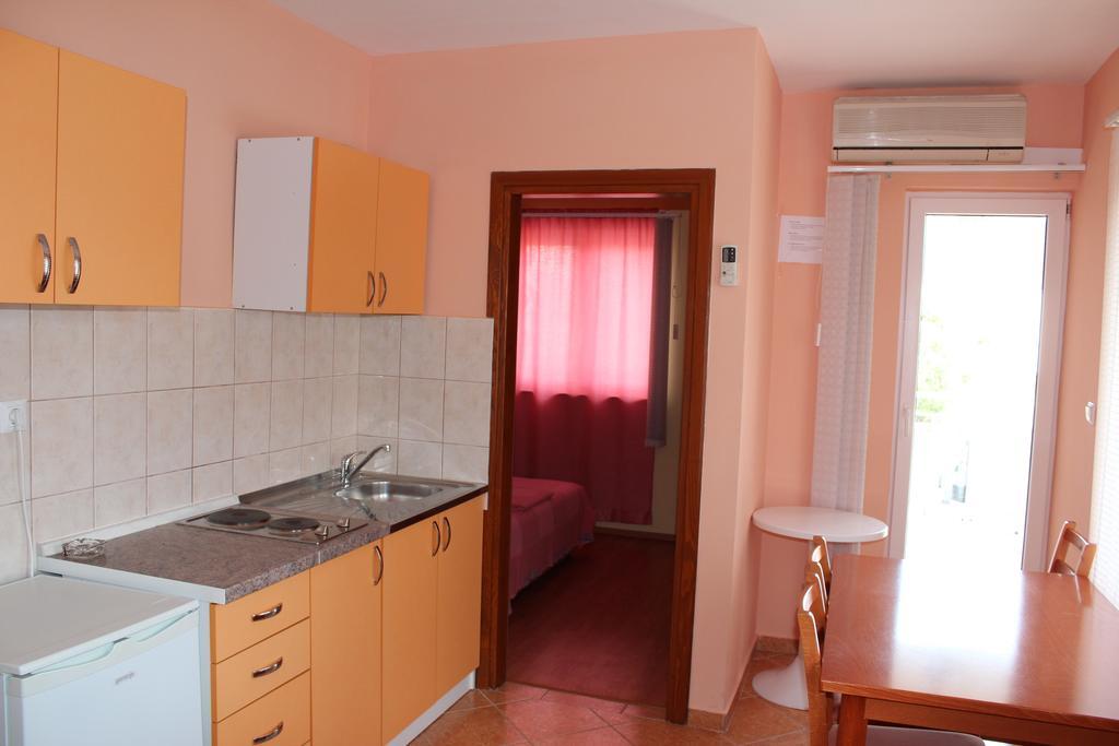 Apartments Villa Pirosi Orebić Zimmer foto
